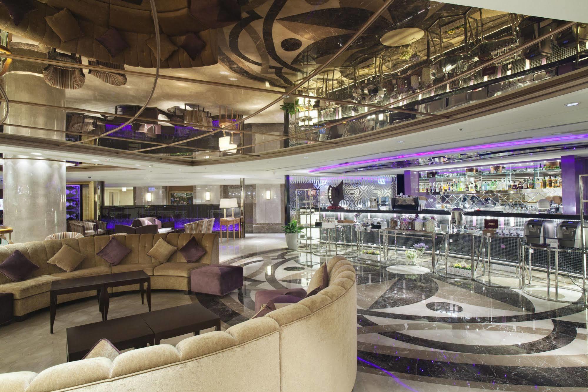 E-Da Royal Hotel Dashu Restaurant foto The bar at the 101 bar